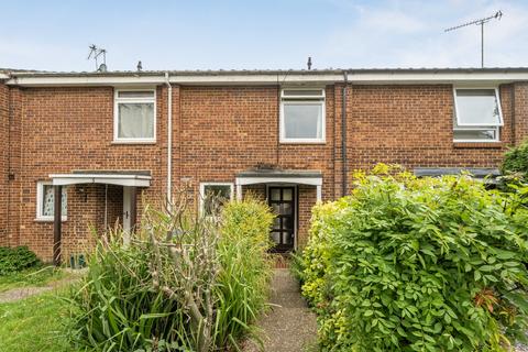 3 bed property, in Choir Green, £350,000