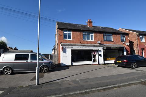 3 bed property, in Brook Road, £650,000