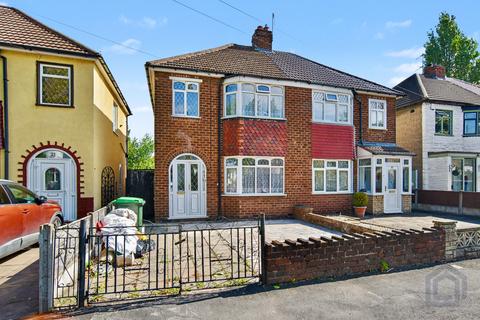 3 bed property, in 23 Davis Avenue, £165,000
