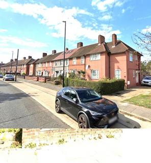 3 bed property, in The Round Way, £420,000
