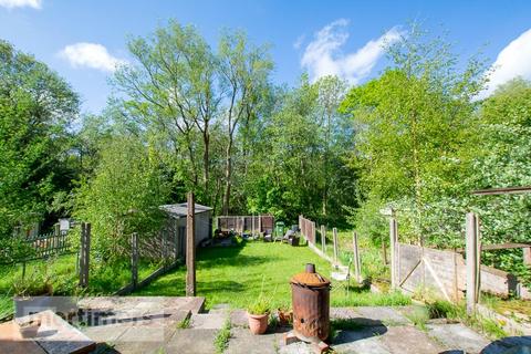 2 bed property, in Ribbleton Drive, £125,000