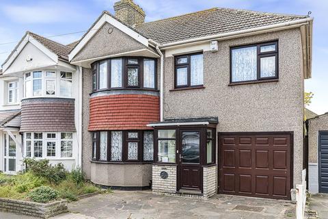 4 bed property, in Gipsy Road, £525,000
