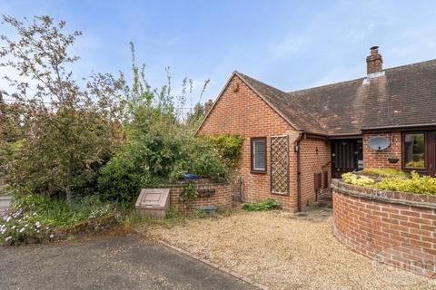 1 bed property, in Church Street, £350,000