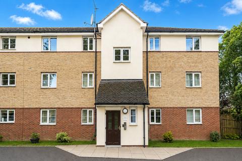 2 bed property, in Sherriff Close, £299,950