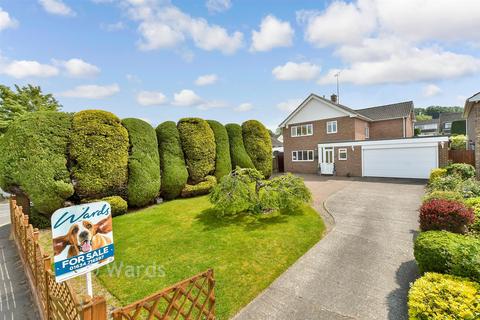 4 bed property, in Brompton Farm Road, £700,000