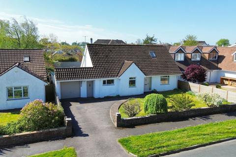4 bed property, in 8 Cae Rex, £695,000
