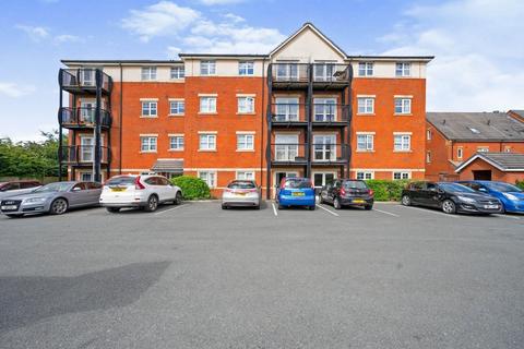 2 bed property, in Breccia Gardens, £70,000
