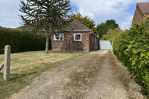 2 bed property, in Eye Lane, £230,000