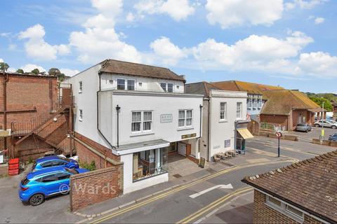 2 bed property, in Chapel Street, £240,000