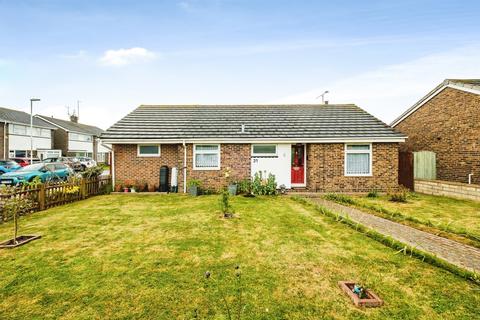 3 bed property, in Boxgrove, £400,000