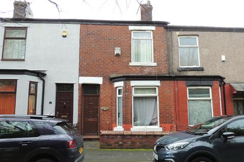 2 bed property, in Burstead Street, £125,000