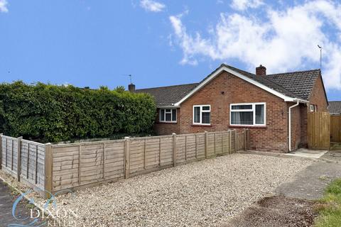 3 bed property, in Hardy Close, £400,000