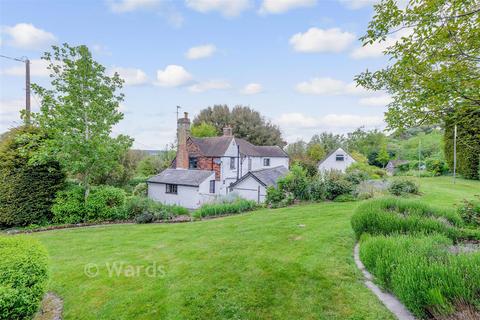 4 bed property, in Pilgrims Way, £850,000