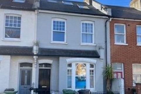5 bed property, in 51 Margravine Road, £720,000