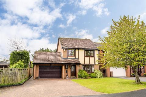 4 bed property, in Alderley Drive, £450,000