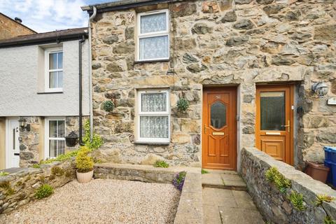 2 bed property, in Eifl Road, £127,500