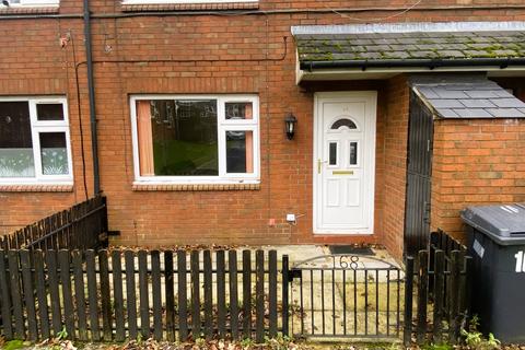 1 bed property, in 168 Astley Close, £125,000