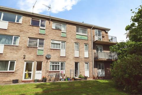 3 bed property, in St. Fagans Rise, £100,000