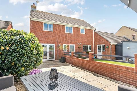 3 bed property, in Rockbeare, £500,000