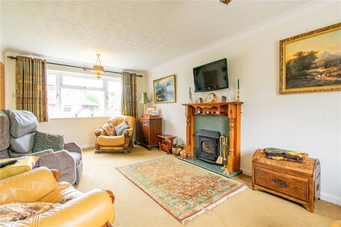 4 bed property, in Gwyns Piece, £450,000