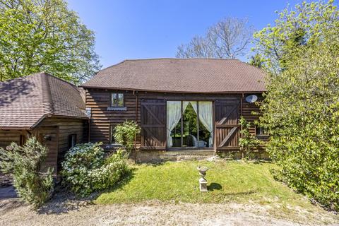 4 bed property, in Amberley Close, £1,100,000