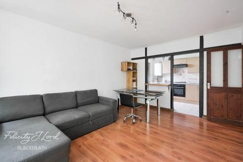 2 bed property, in Winchester House, £200,000