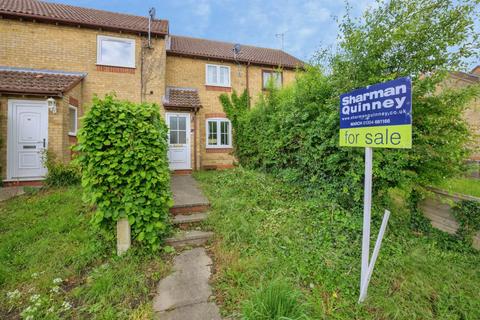 2 bed property, in Clare Street, £180,000