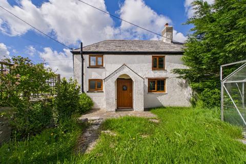 2 bed property, in South Wonford, £100,000