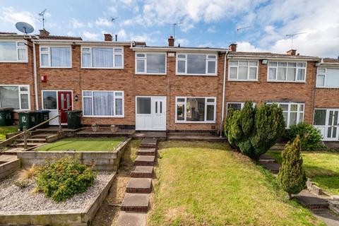 3 bed property, in Willoughby Close, £240,000