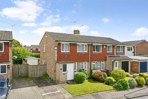 3 bed property, in The Pasture, £300,000