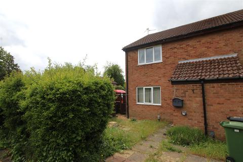 1 bed property, in Somerville, £80,000
