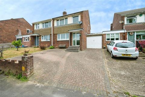 3 bed property, in Alfriston Gardens, £340,000