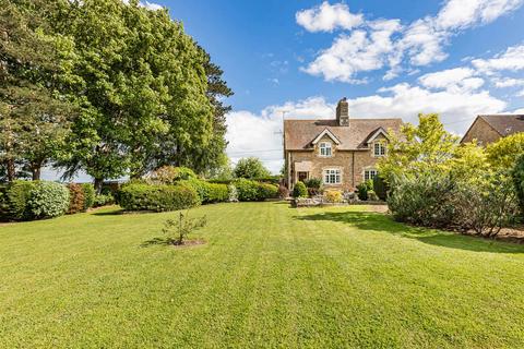 3 bed property, in Wadley Cottages, £500,000