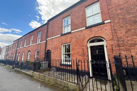 3 bed property, in Great King Street, £410,000