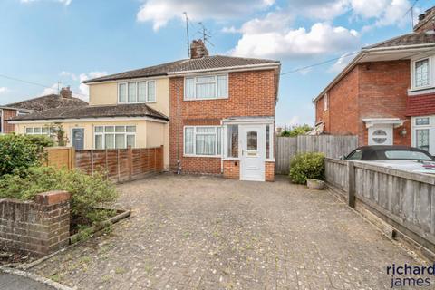 2 bed property, in Morstone Road, £165,000