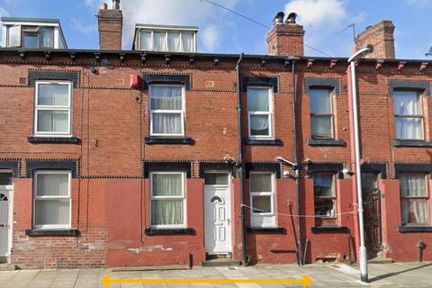 2 bed property, in 4 Colton Street, £50,000