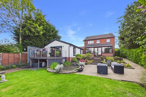 5 bed property, in Eckington Road, £745,000
