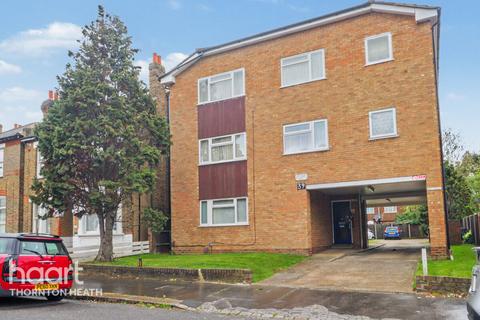 1 bed property, in Sandfield Road, £210,000
