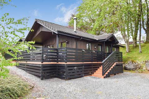 2 bed property, in Yanwath, £200,000