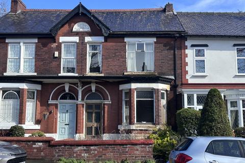 3 bed property, in Henrietta Street, £50,000
