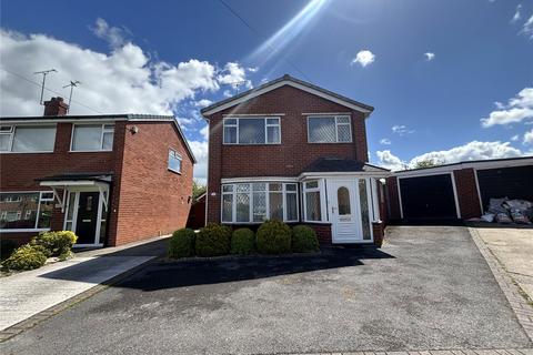 3 bed property, in Hawker Close, £280,000