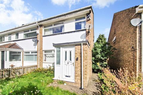 3 bed property, in Thorntons Close, £80,000