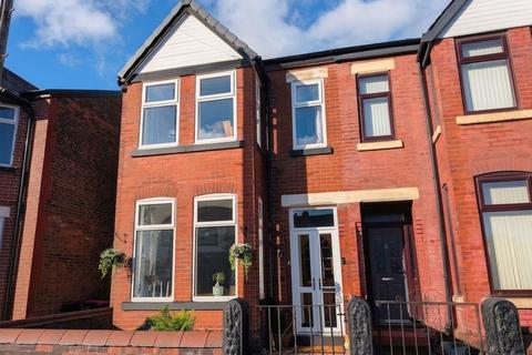 3 bed property, in Osborne Road, £400,000
