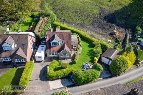 4 bed property, in Woodbrook Road, £590,000