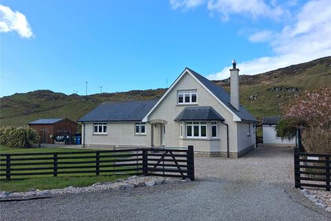 4 bed property, in Thorro House, £395,000