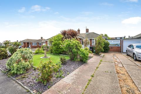 2 bed property, in Netherfield Avenue, £290,000