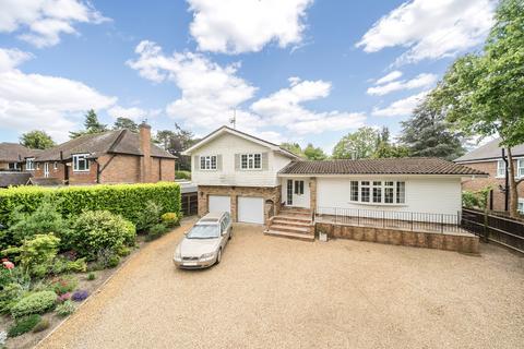 4 bed property, in Woking, £950,000