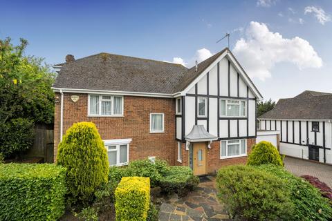 5 bed property, in Greenacres, £1,399,950