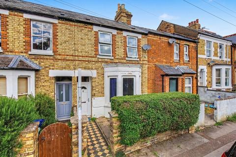 4 bed property, in Bullingdon Road, £525,000