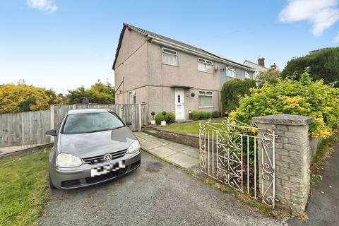 3 bed property, in Preston Road, £165,000